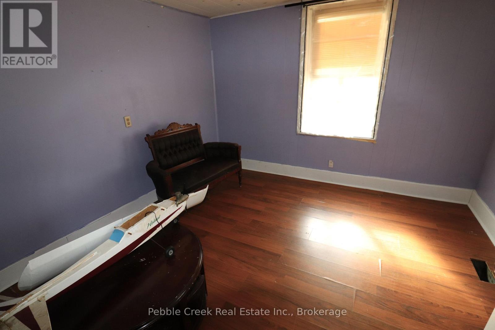 123 JOHN'S AVENUE - 5