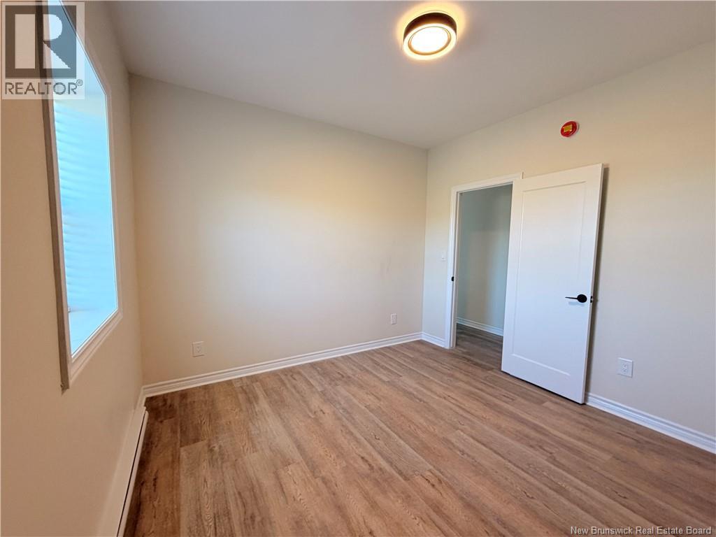 2843 King George Hwy - 26