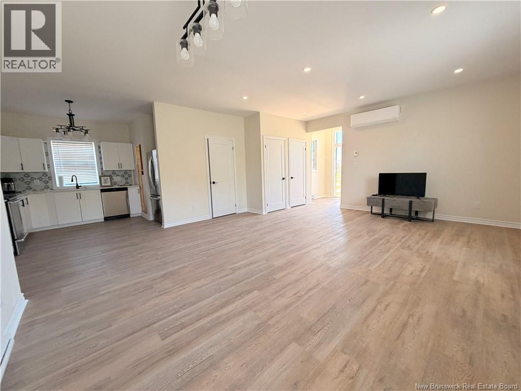 2843 King George Hwy - 21