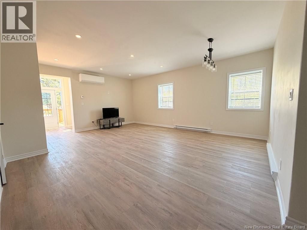 2843 King George Hwy - 20