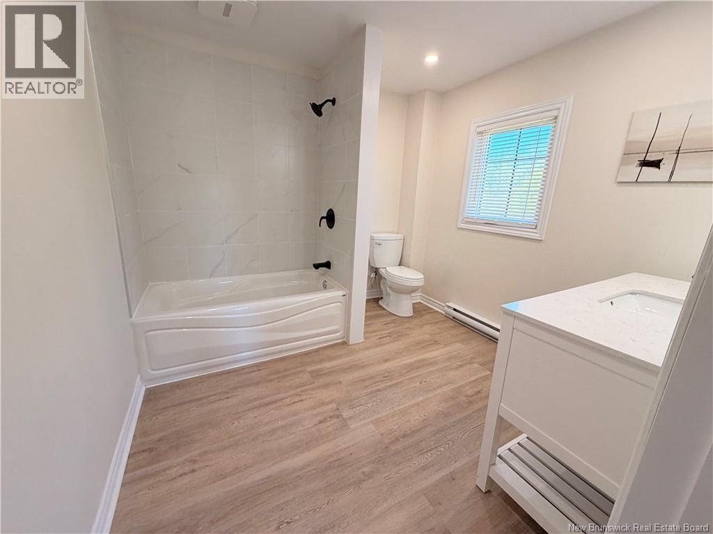2843 King George Hwy - 32