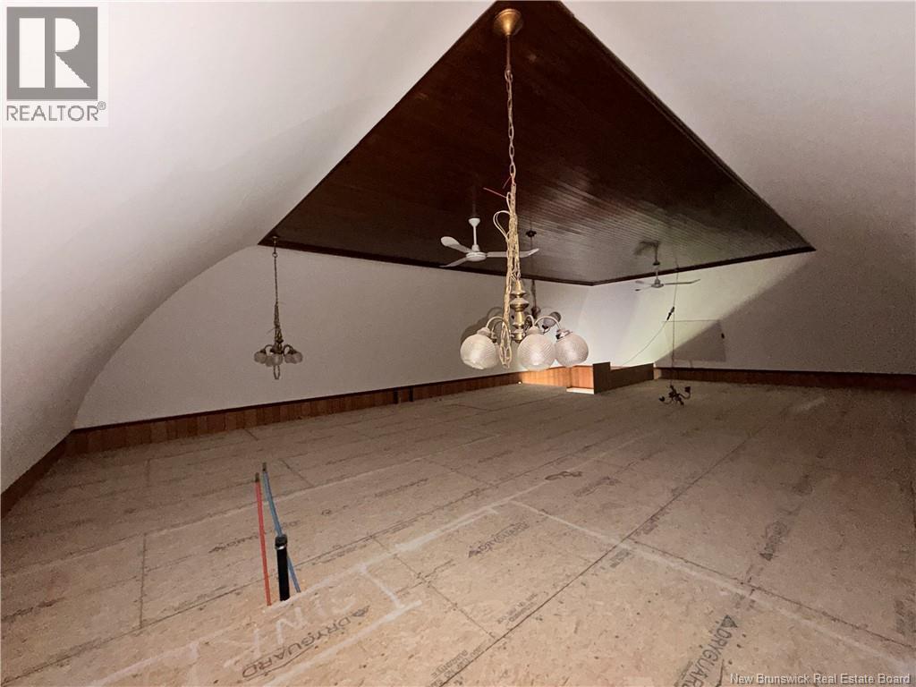 2843 King George Hwy - 37