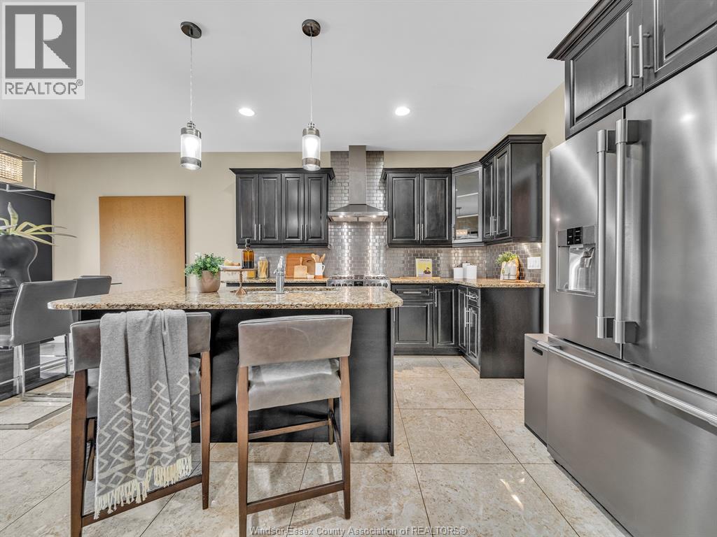 3000 MCROBBIE CRESCENT - 28