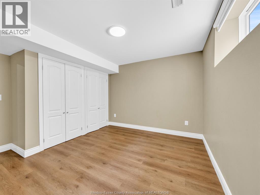 3000 MCROBBIE CRESCENT - 42