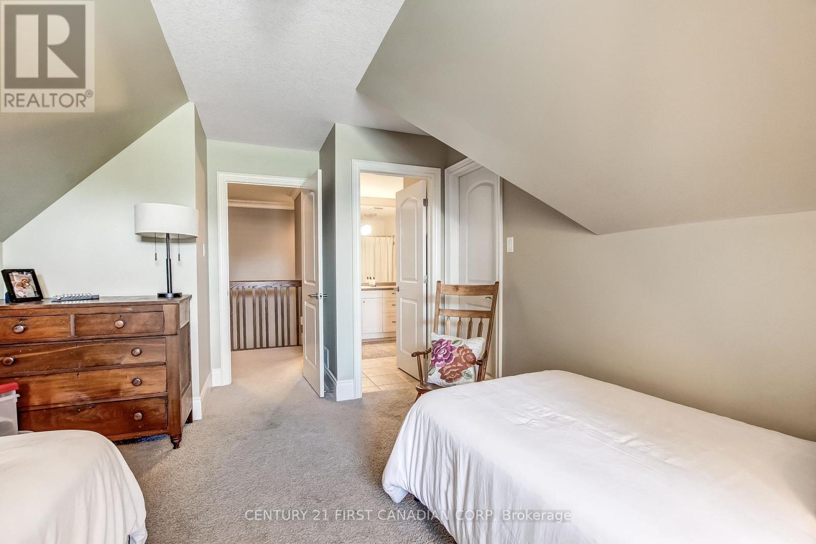 #15 1615 BYRON BASELINE ROAD - 29