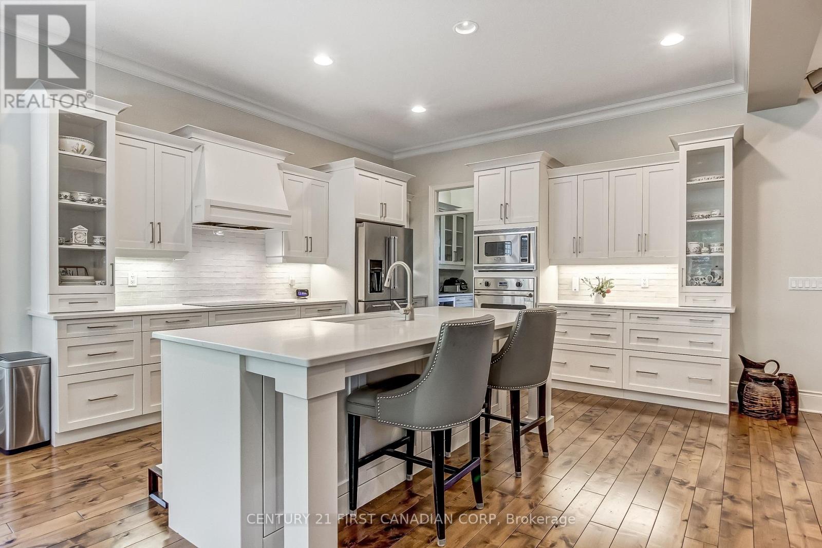 #15 1615 BYRON BASELINE ROAD - 12