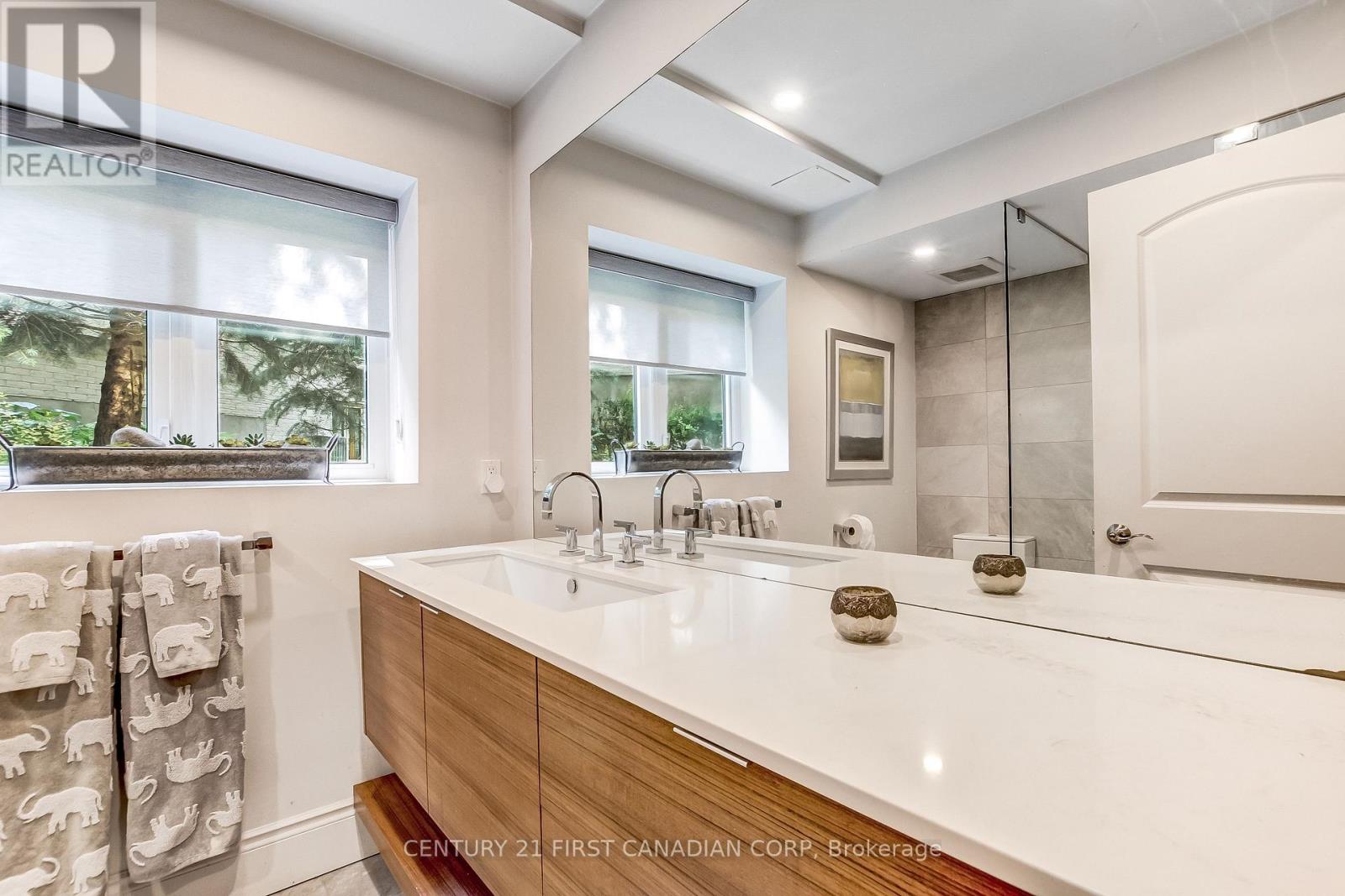 #15 1615 BYRON BASELINE ROAD - 37
