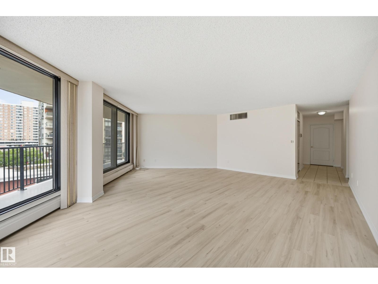 #504 11710 100 AV NW - 19