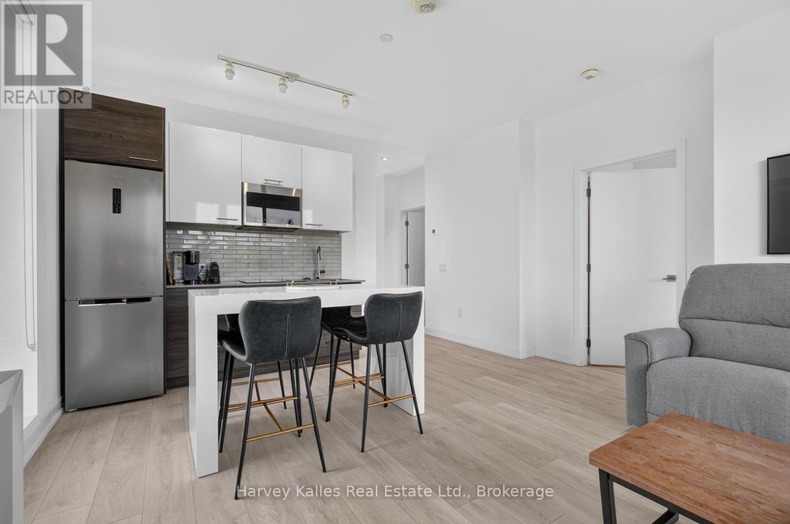 #401 120 CARRICK TRAIL - Image 11
