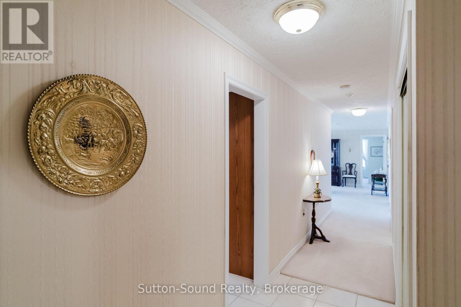 #102 2555 3RD AVENUE W - 24