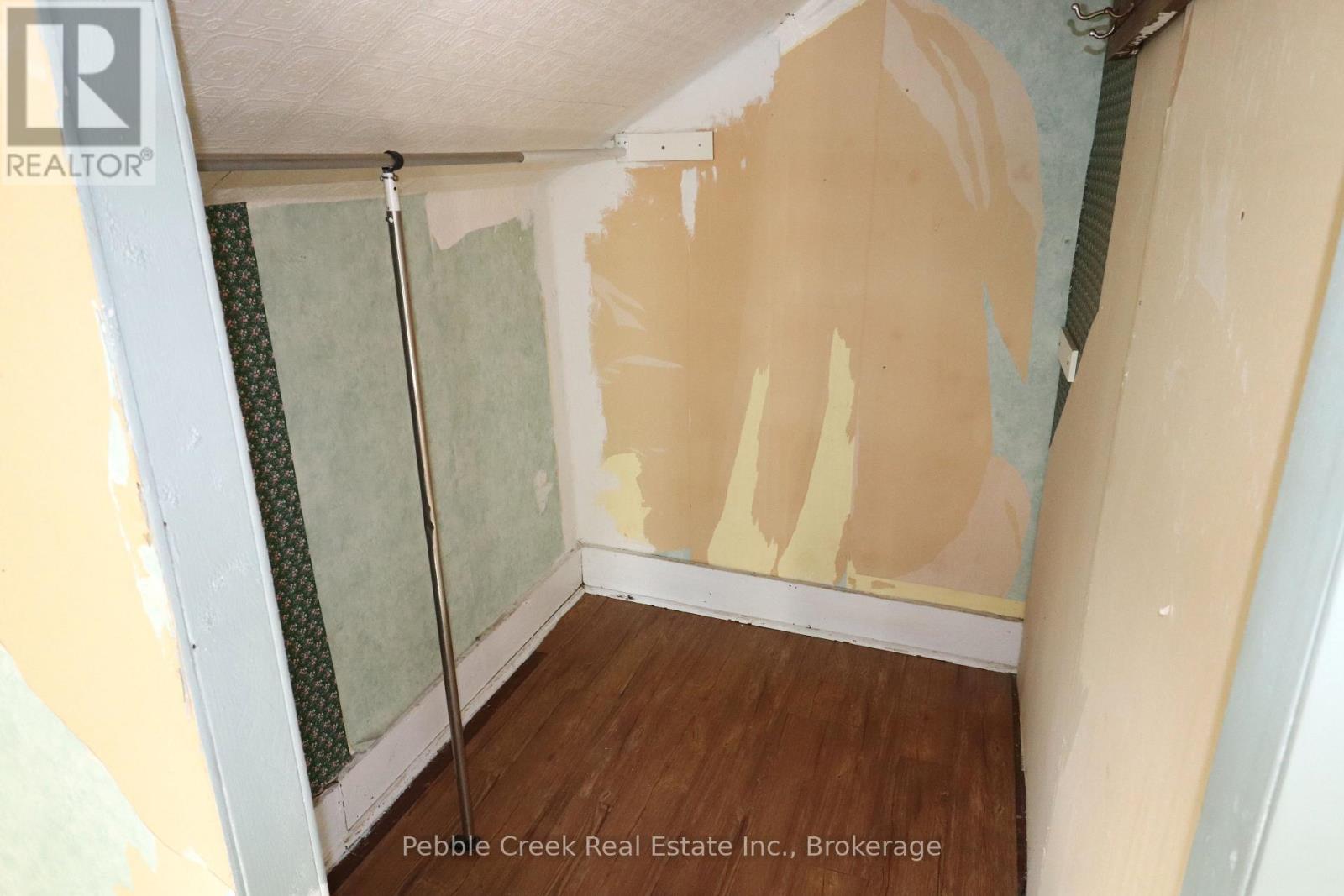 123 JOHN'S AVENUE - 18