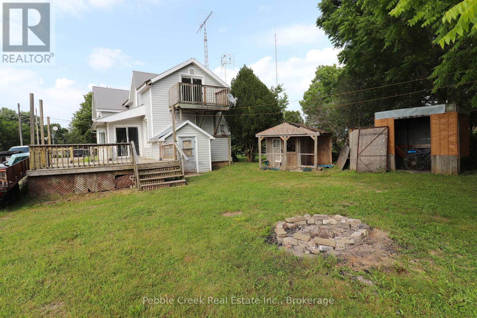 123 JOHN'S AVENUE - 26
