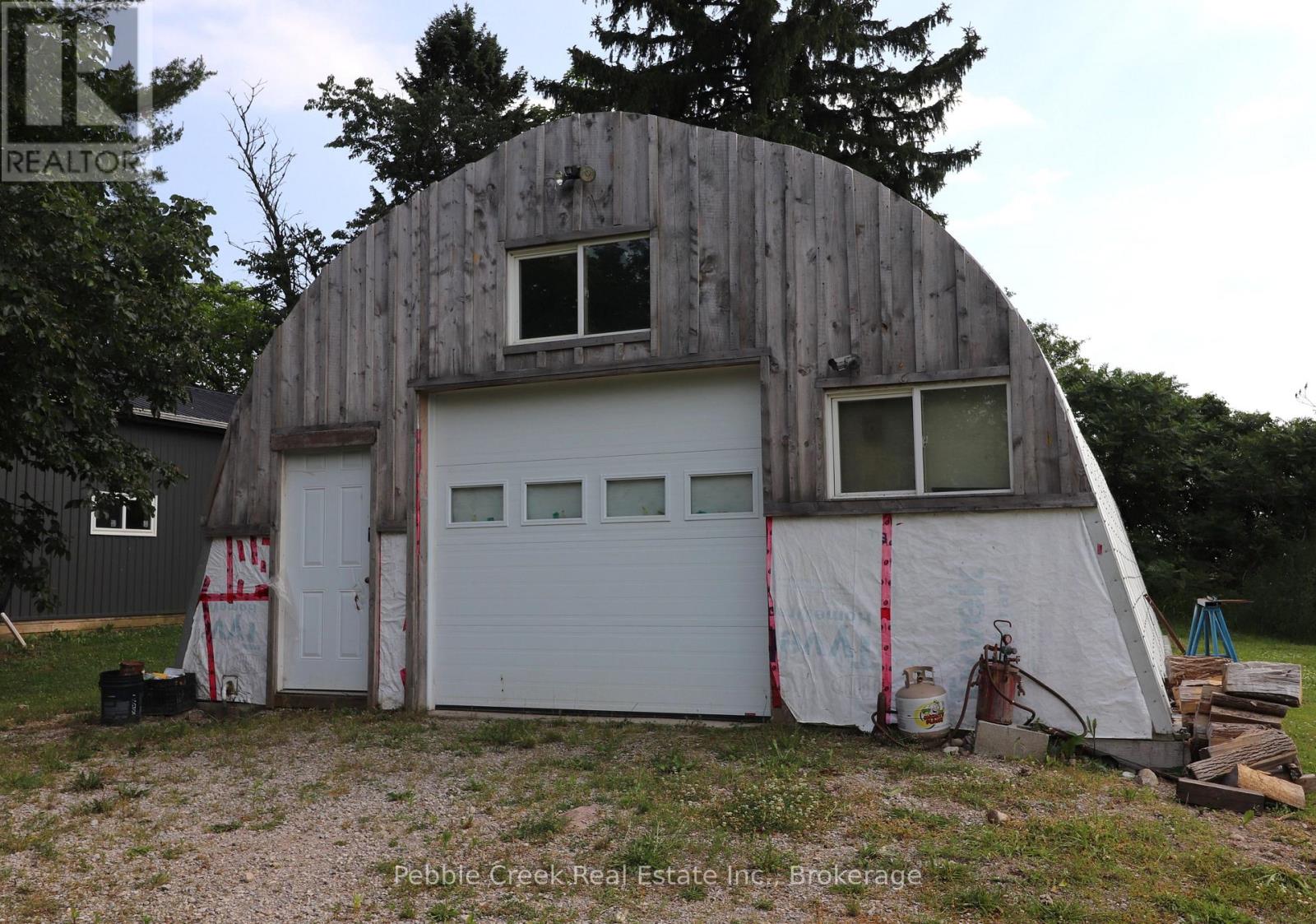 123 JOHN'S AVENUE - 28