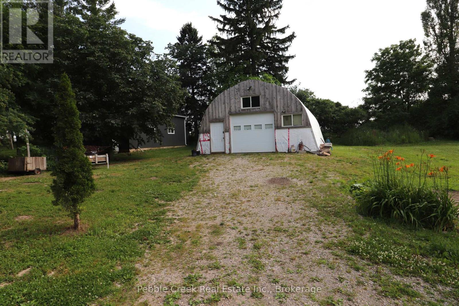 123 JOHN'S AVENUE - 27