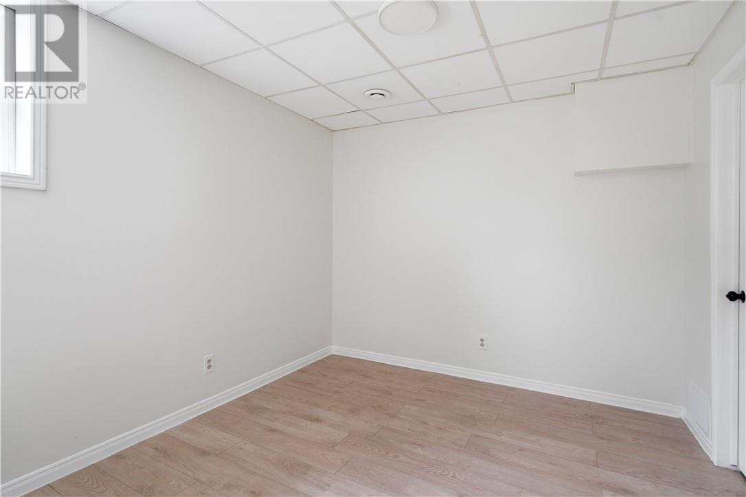 166 King Street - 29