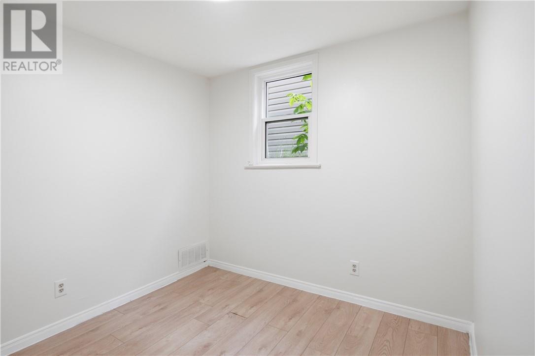 166 King Street - 30