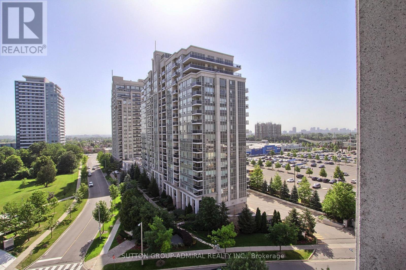 #905 50 DISERA DRIVE - 36