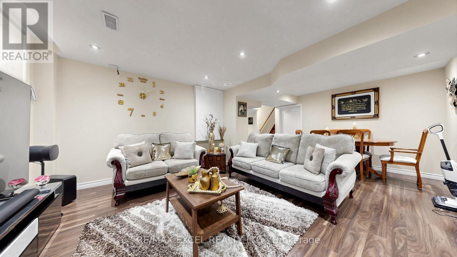 1062 BLACKHALL CRESCENT - 35
