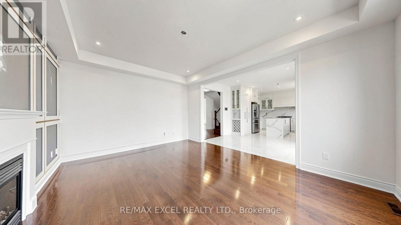 1062 BLACKHALL CRESCENT - 14