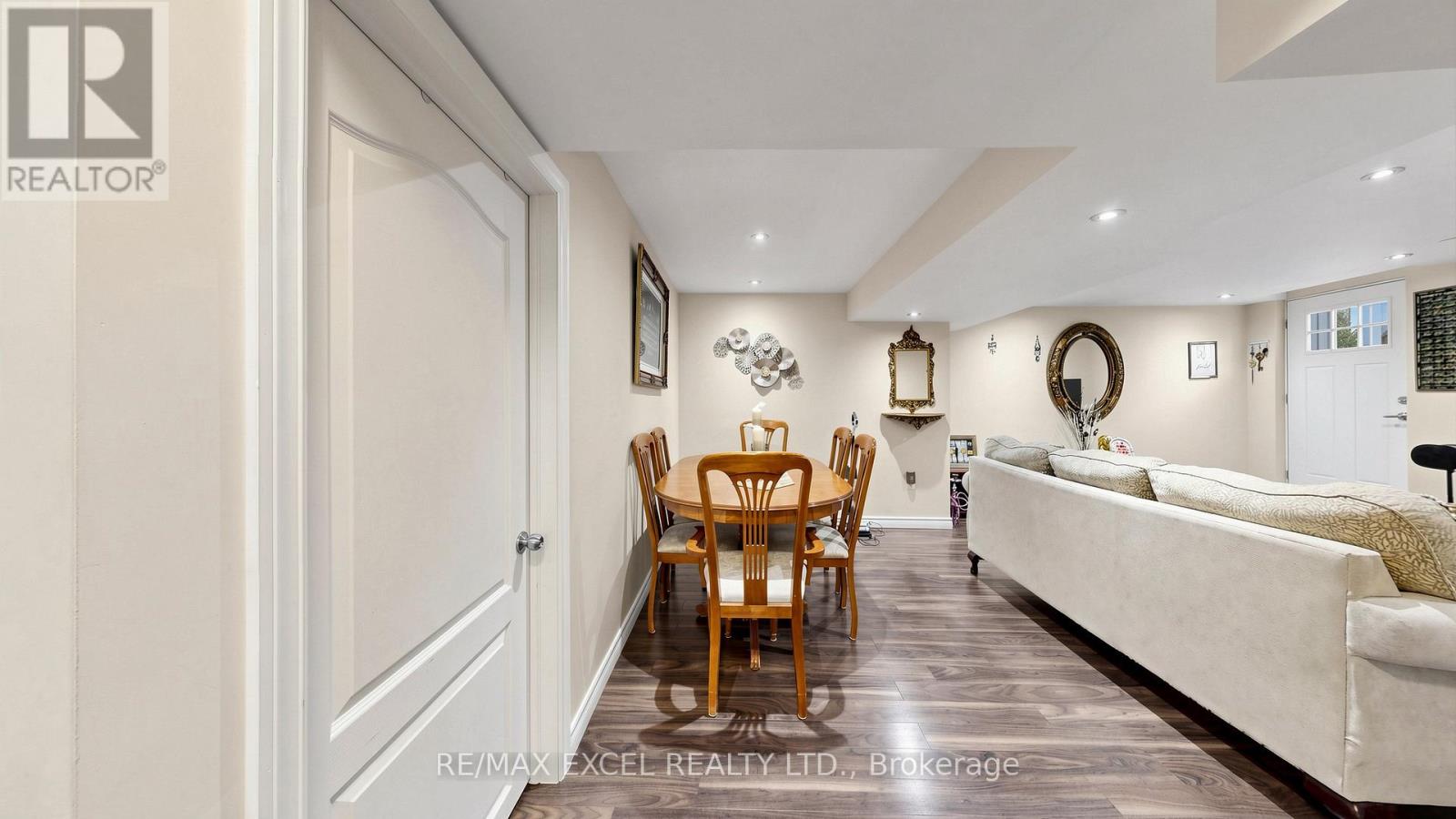 1062 BLACKHALL CRESCENT - 36