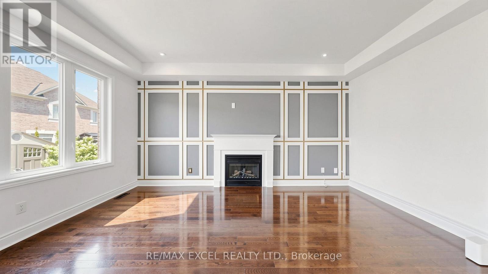 1062 BLACKHALL CRESCENT - 11