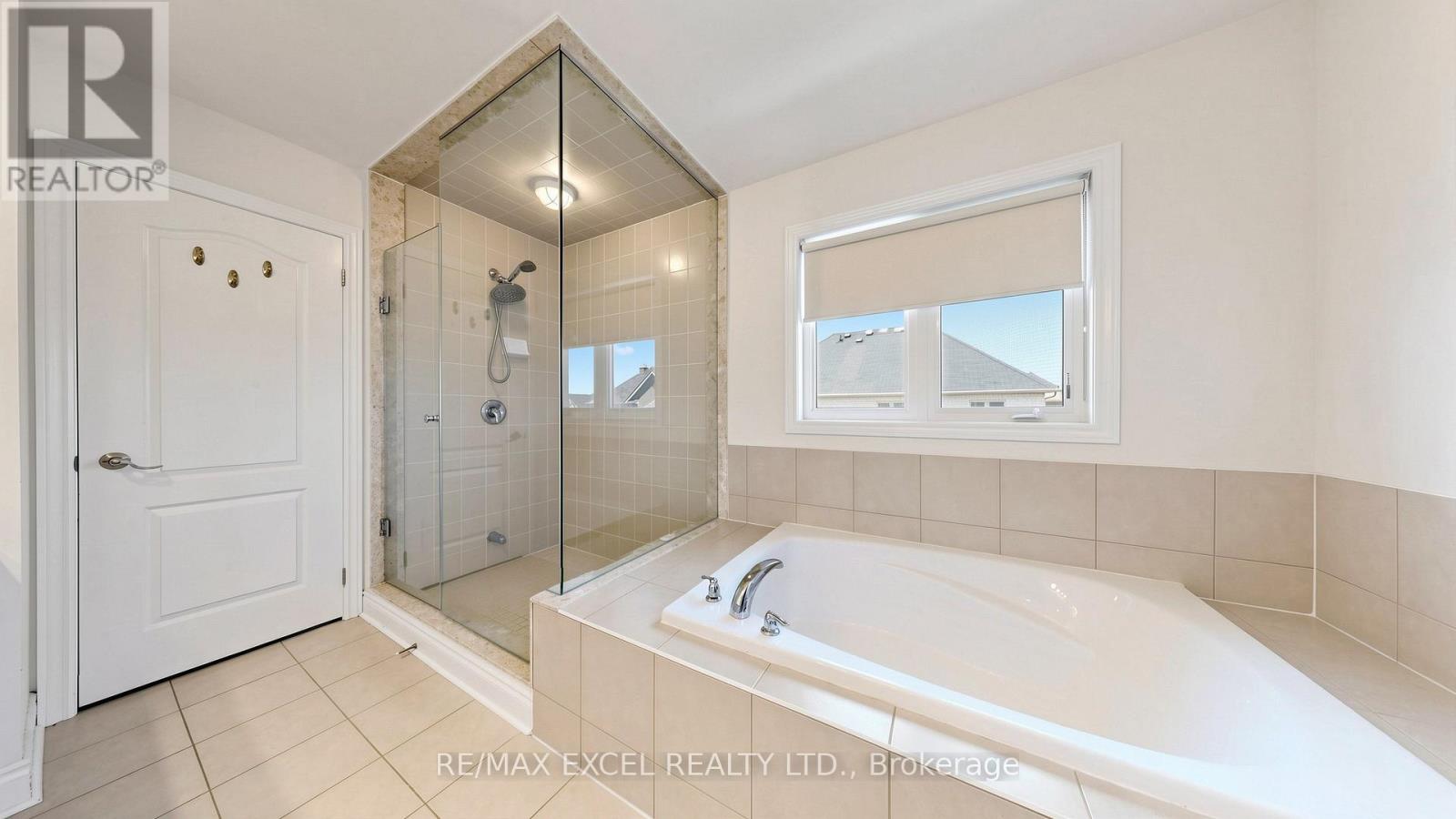 1062 BLACKHALL CRESCENT - 33