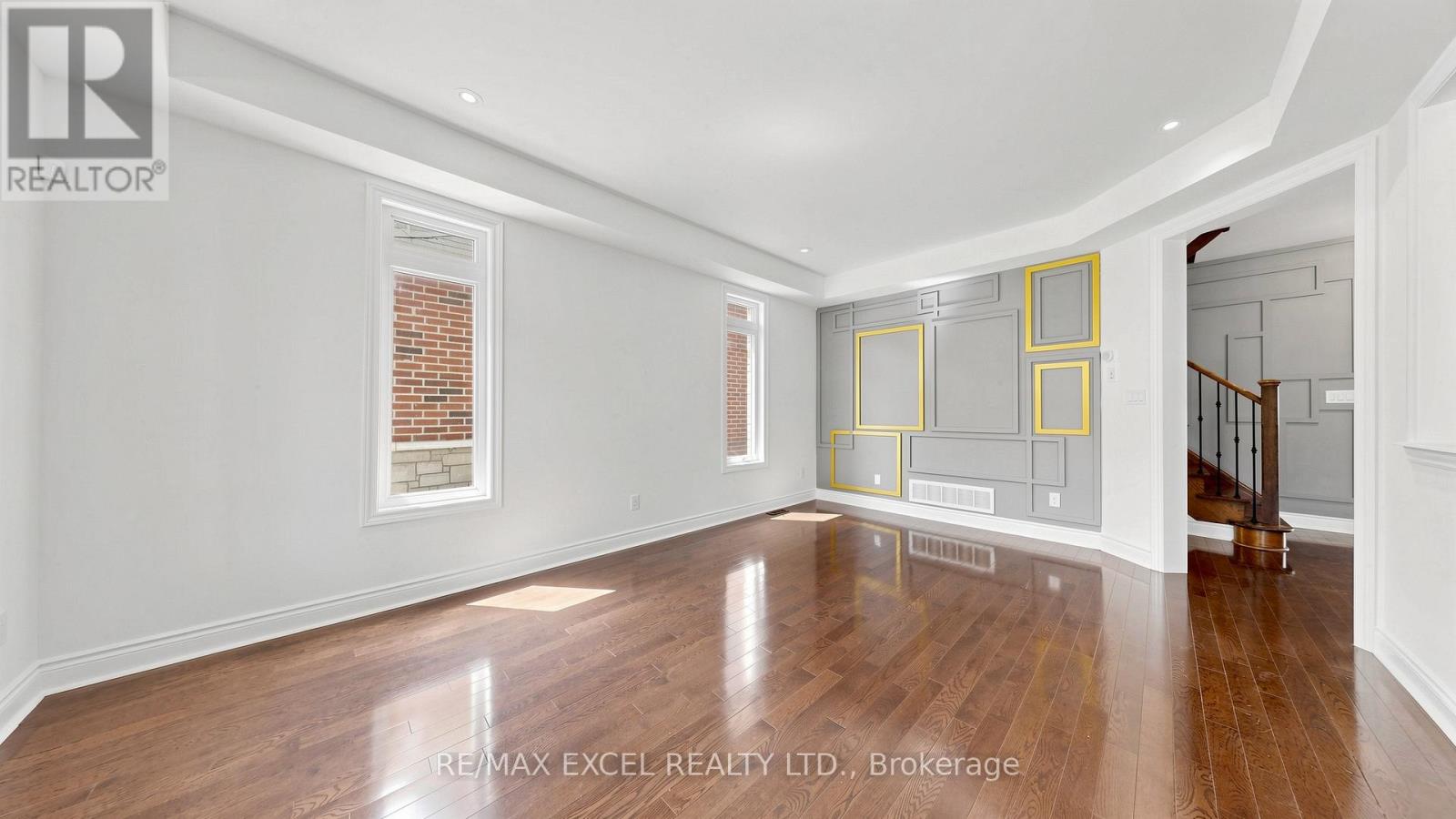 1062 BLACKHALL CRESCENT - 8