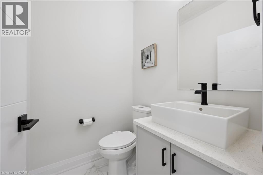 552 NATHALIE Crescent - 21