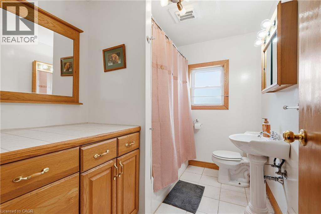 27 DRUMMOND Crescent - 17