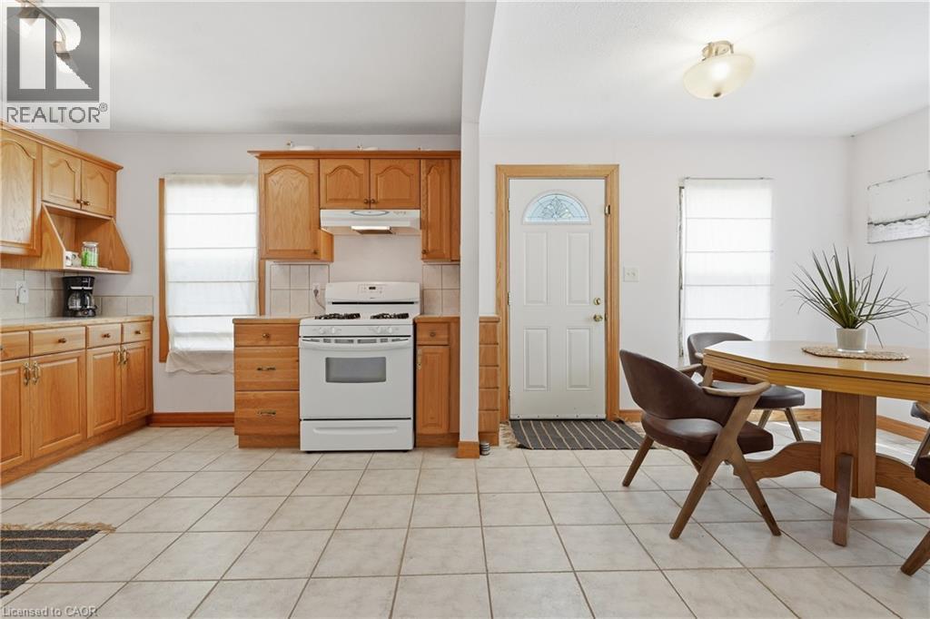 27 DRUMMOND Crescent - 11
