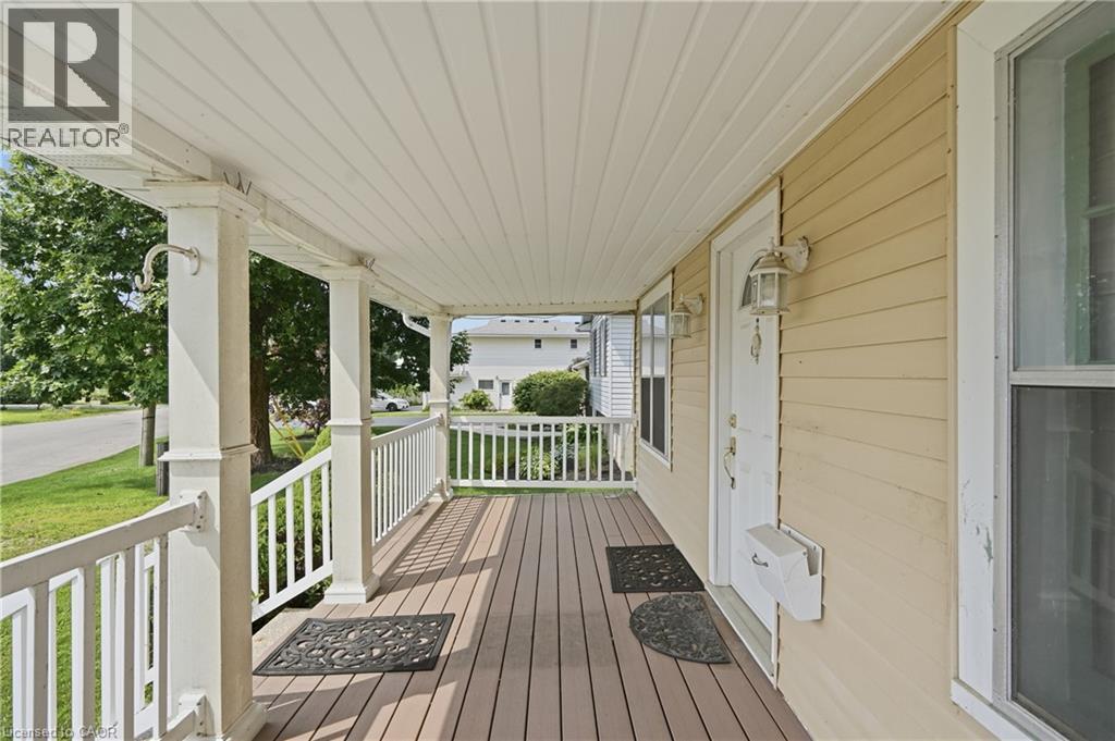 27 DRUMMOND Crescent - 4