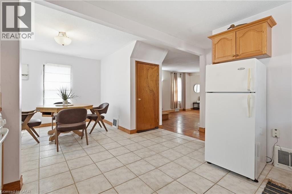 27 DRUMMOND Crescent - 10