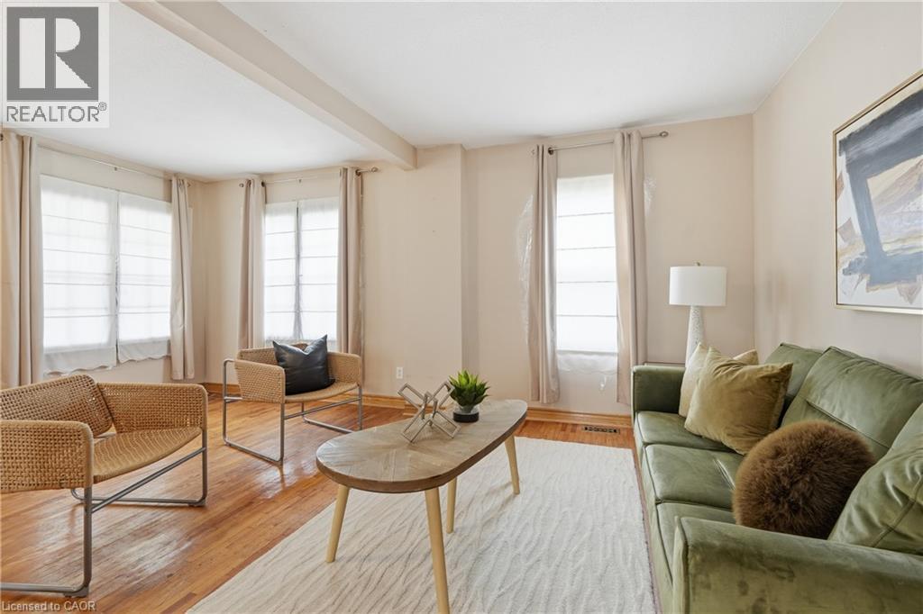 27 DRUMMOND Crescent - 6