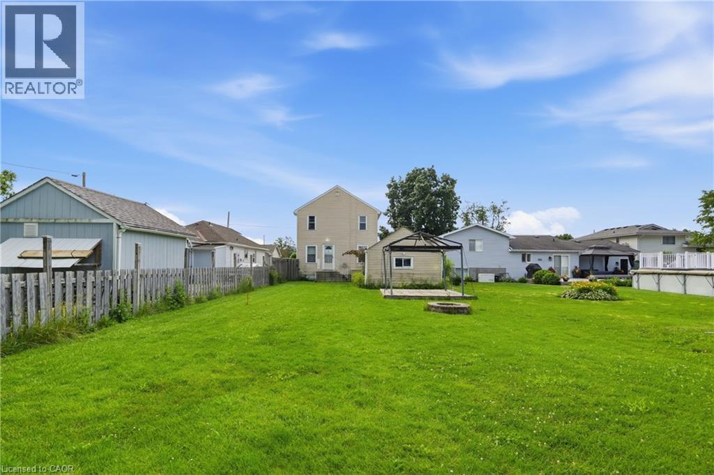 27 DRUMMOND Crescent - 25