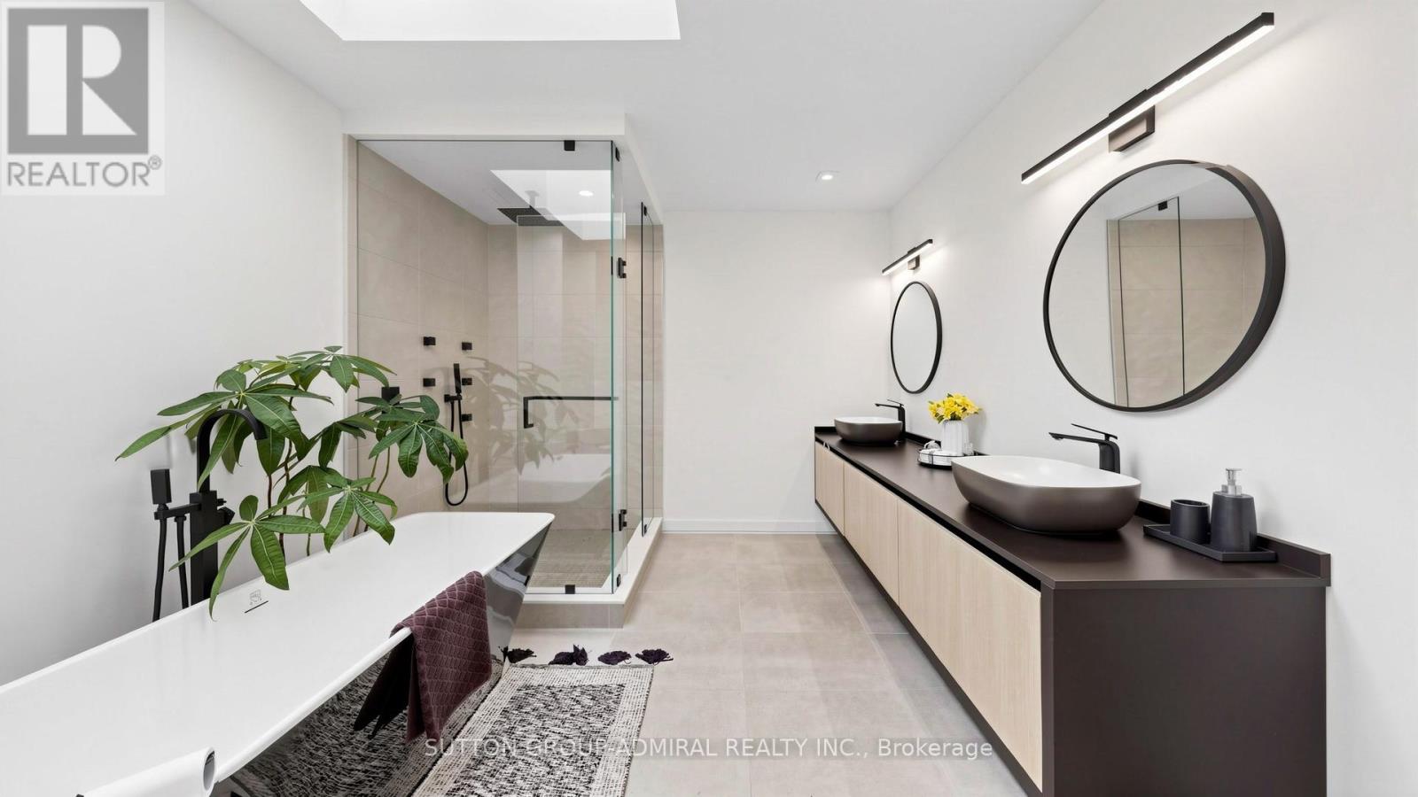 33 THORNY BRAE DRIVE - 23