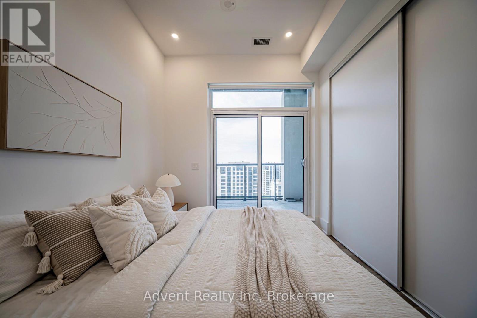 #PH01 8 CEDARLAND DRIVE - Image 42