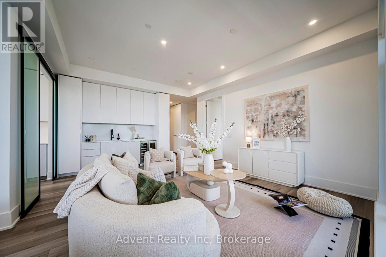 #PH01 8 CEDARLAND DRIVE - Image 6
