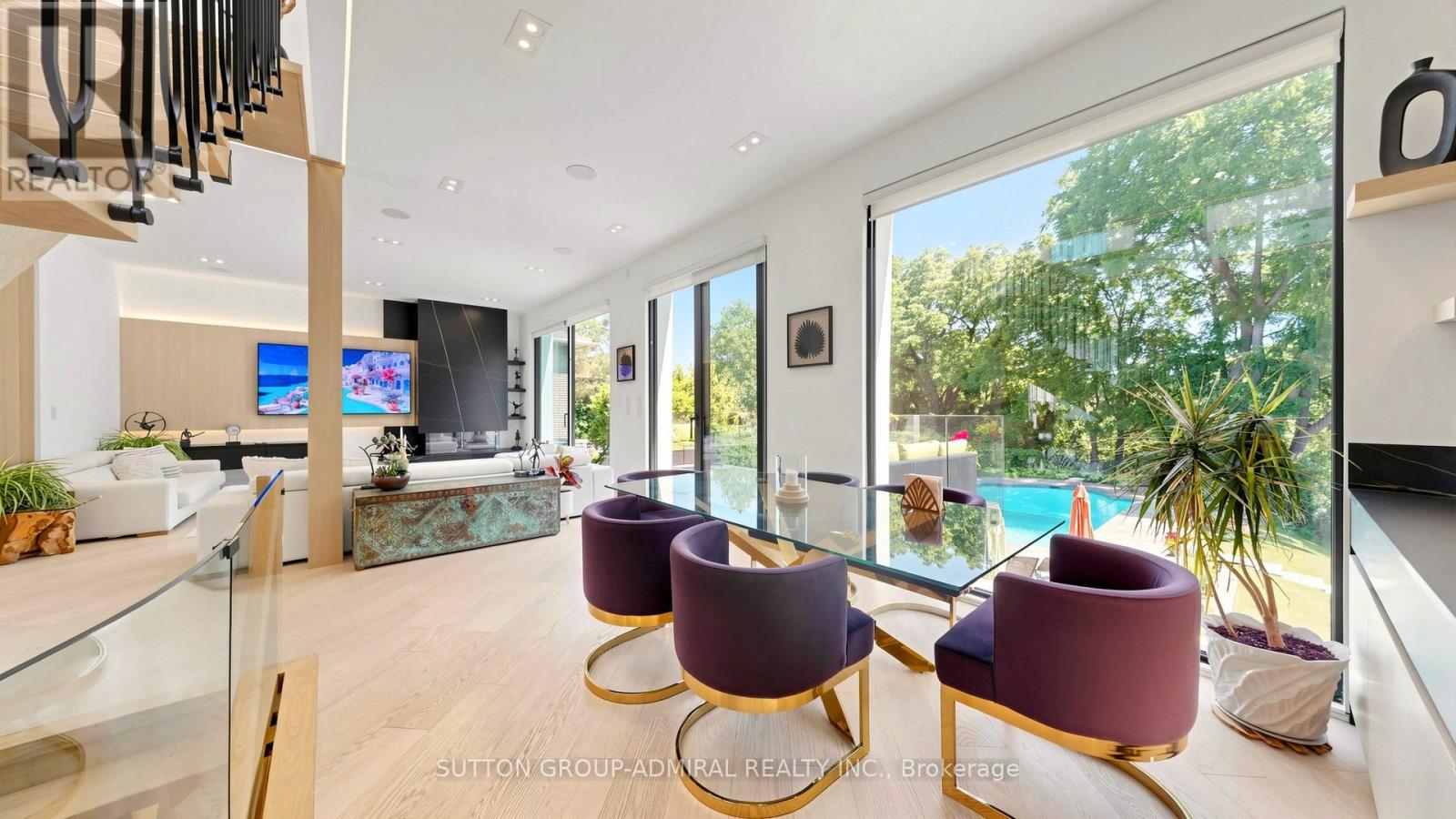 33 THORNY BRAE DRIVE - 13