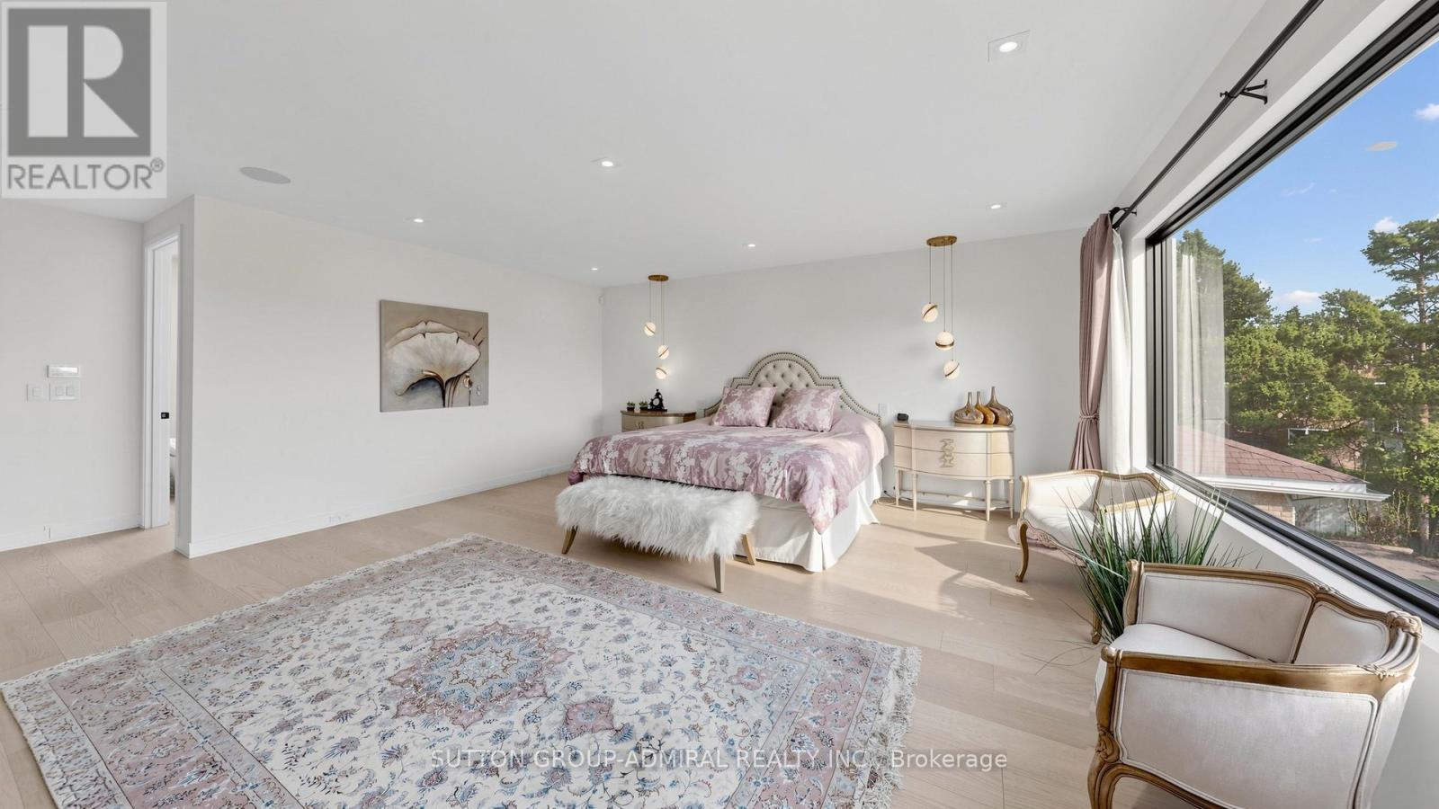 33 THORNY BRAE DRIVE - 22