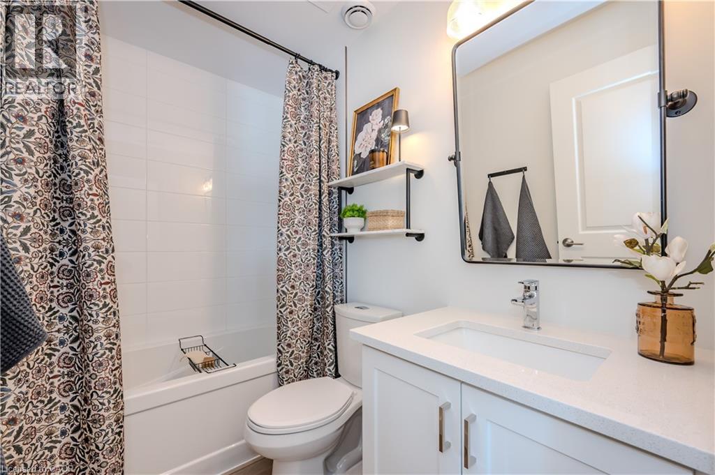 #66 824 WOOLWICH Street - 5