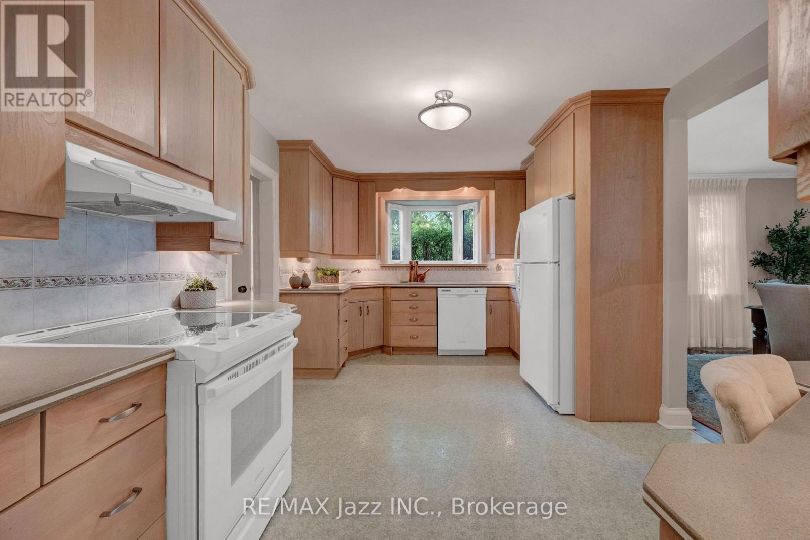 630 BROOKSIDE DRIVE - 11