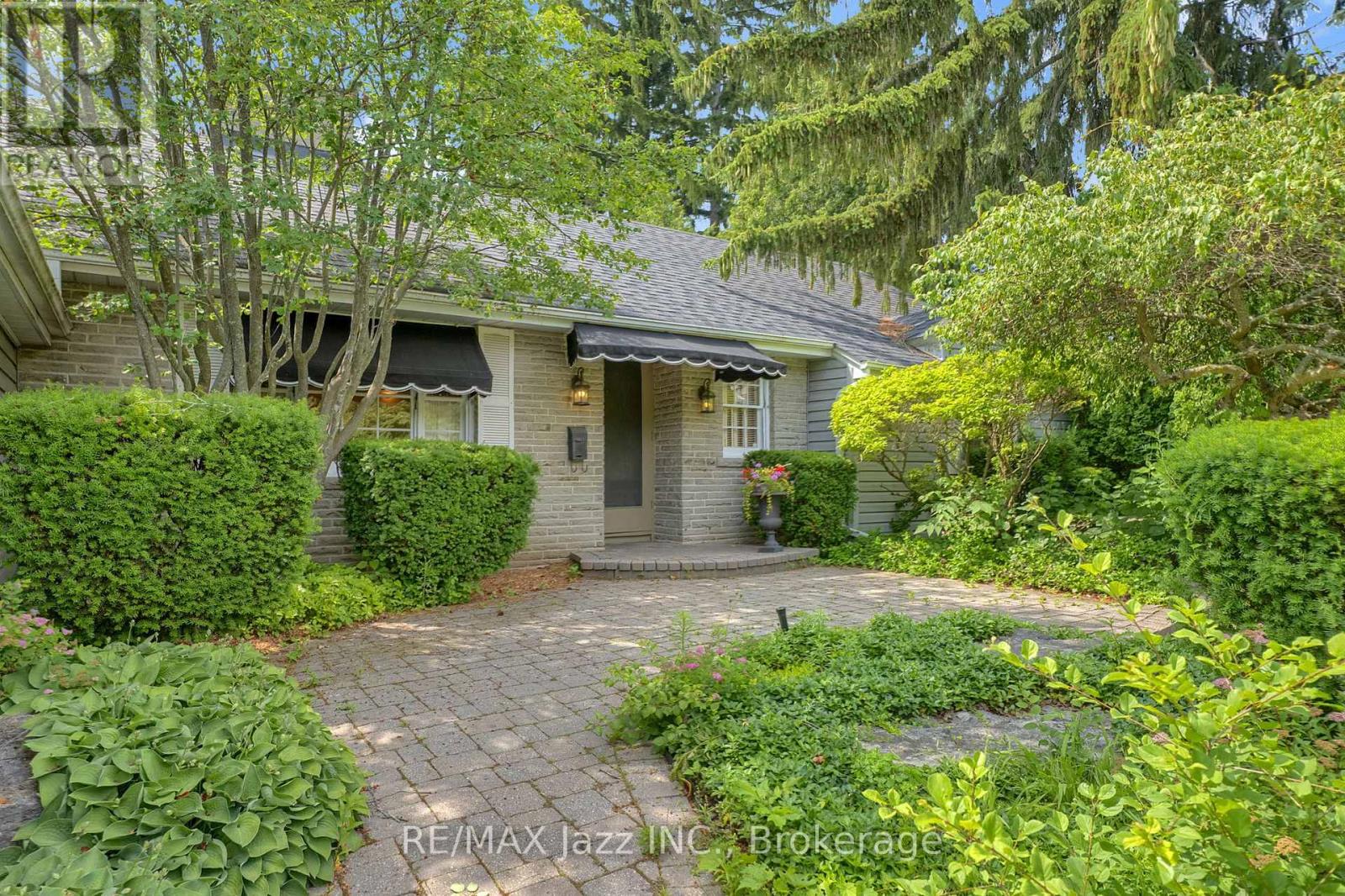 630 BROOKSIDE DRIVE - 2