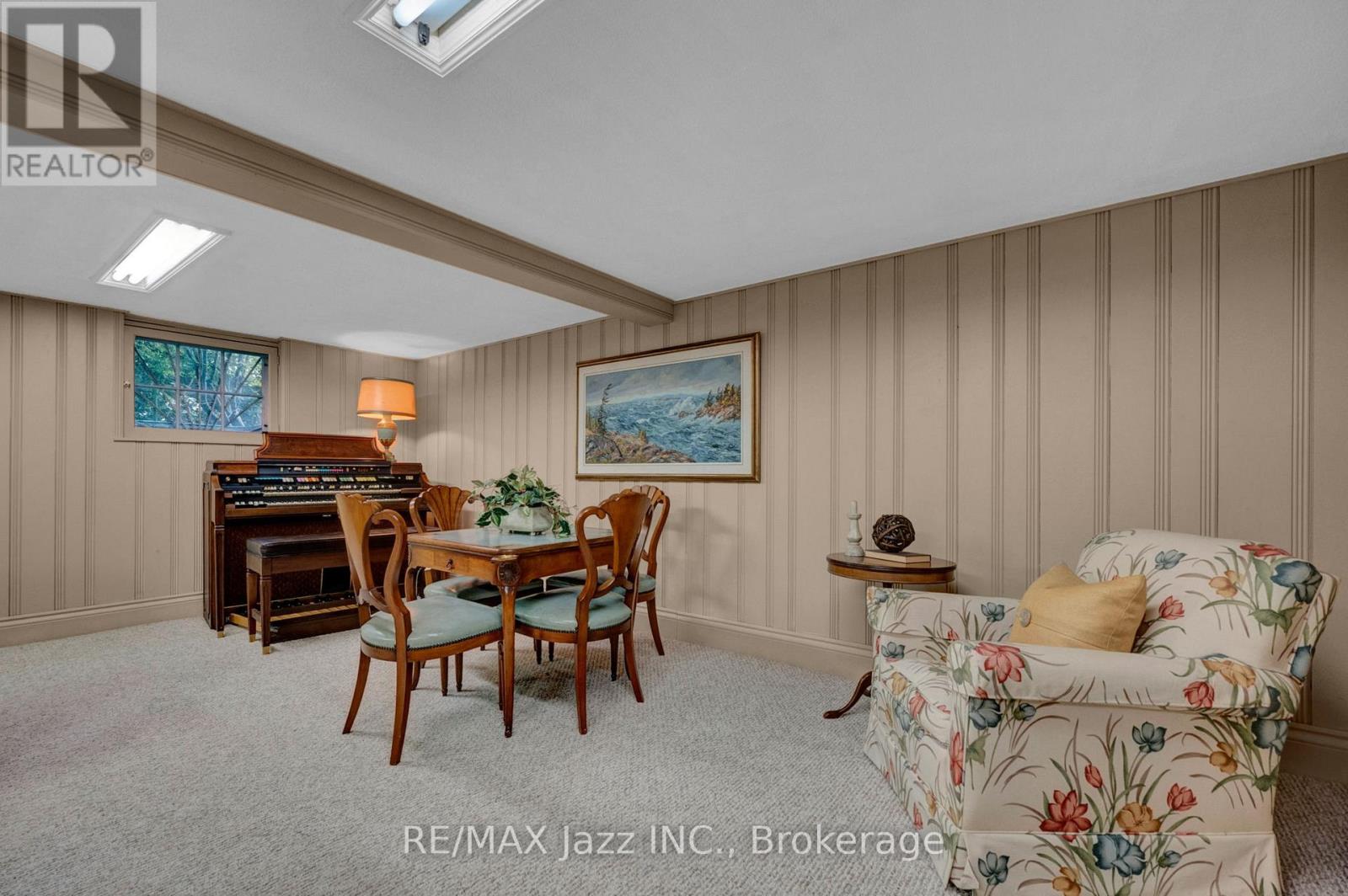630 BROOKSIDE DRIVE - 35