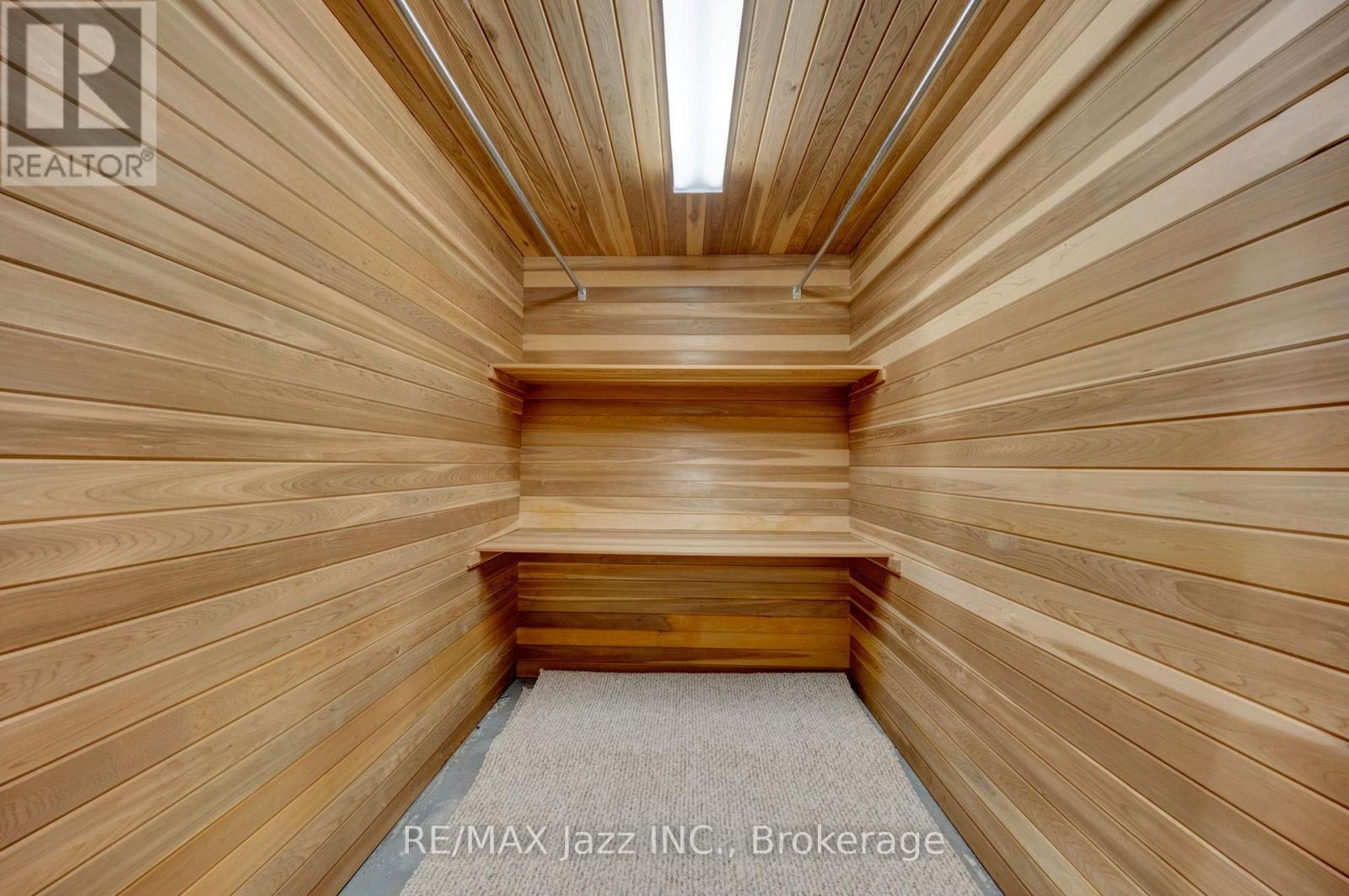 630 BROOKSIDE DRIVE - 39