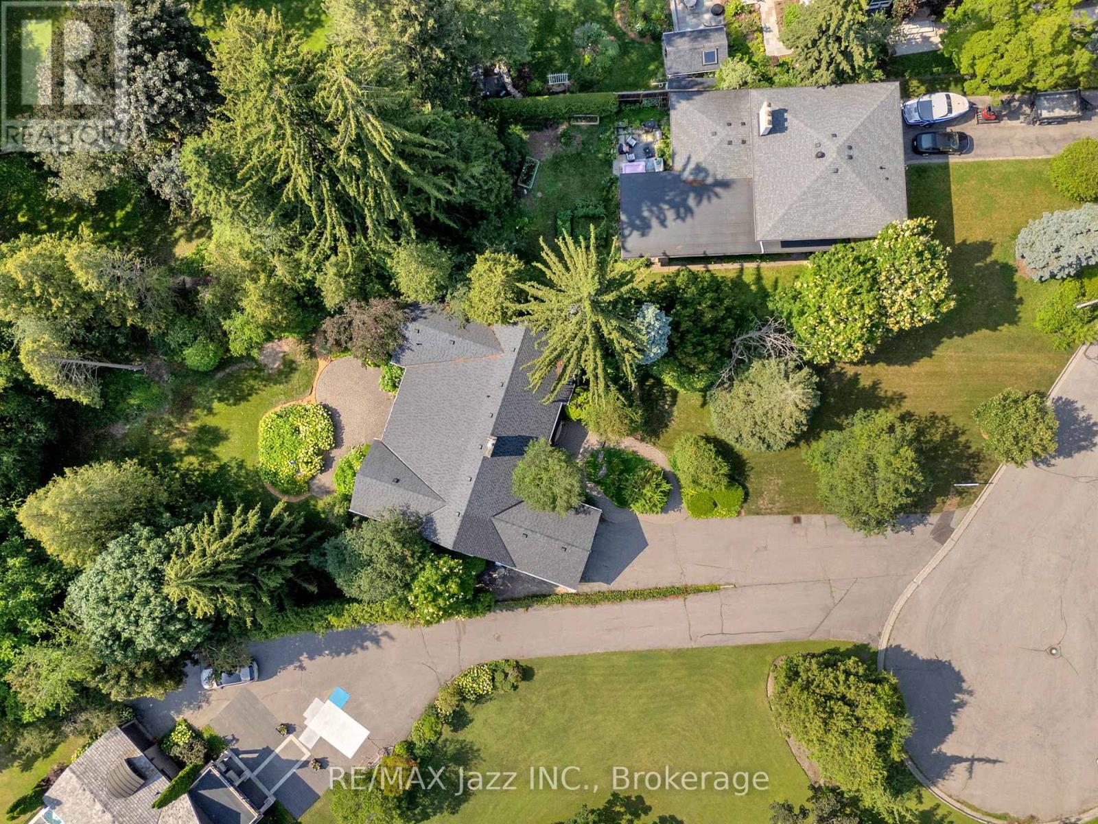 630 BROOKSIDE DRIVE - 47