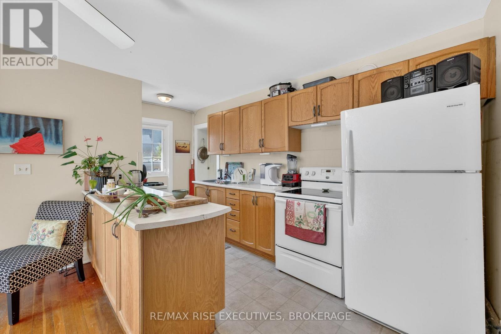 115 LIVINGSTON AVENUE - 23