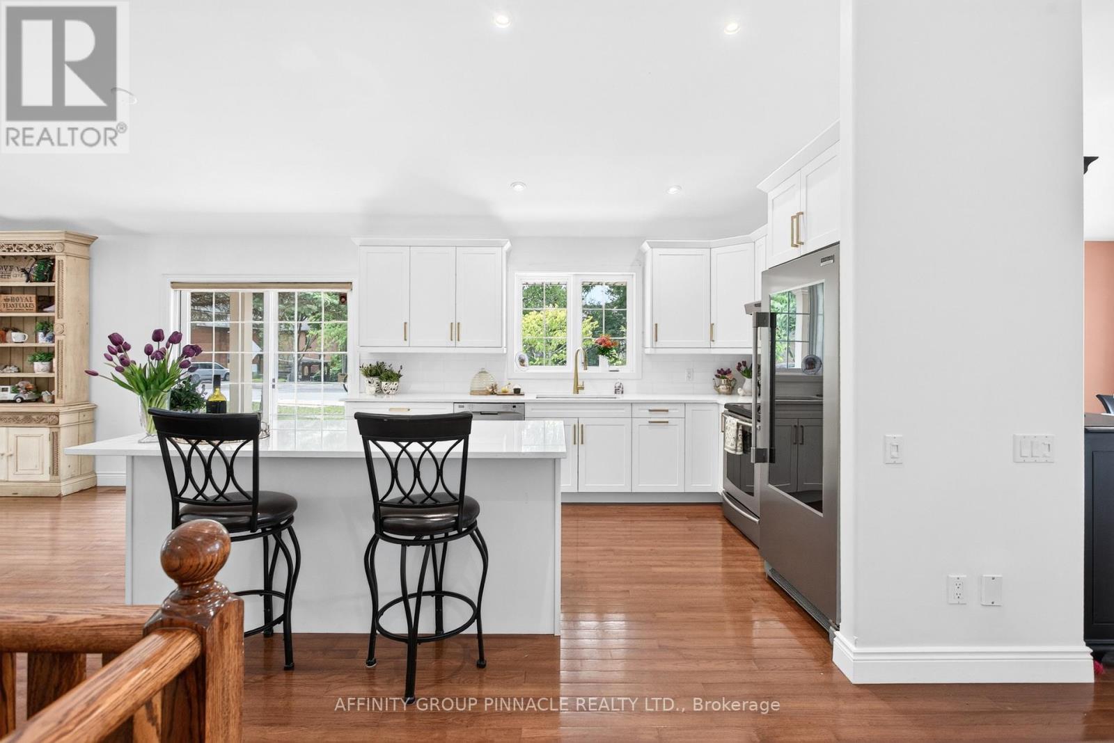 2 FALLINGBROOK CRESCENT - 12