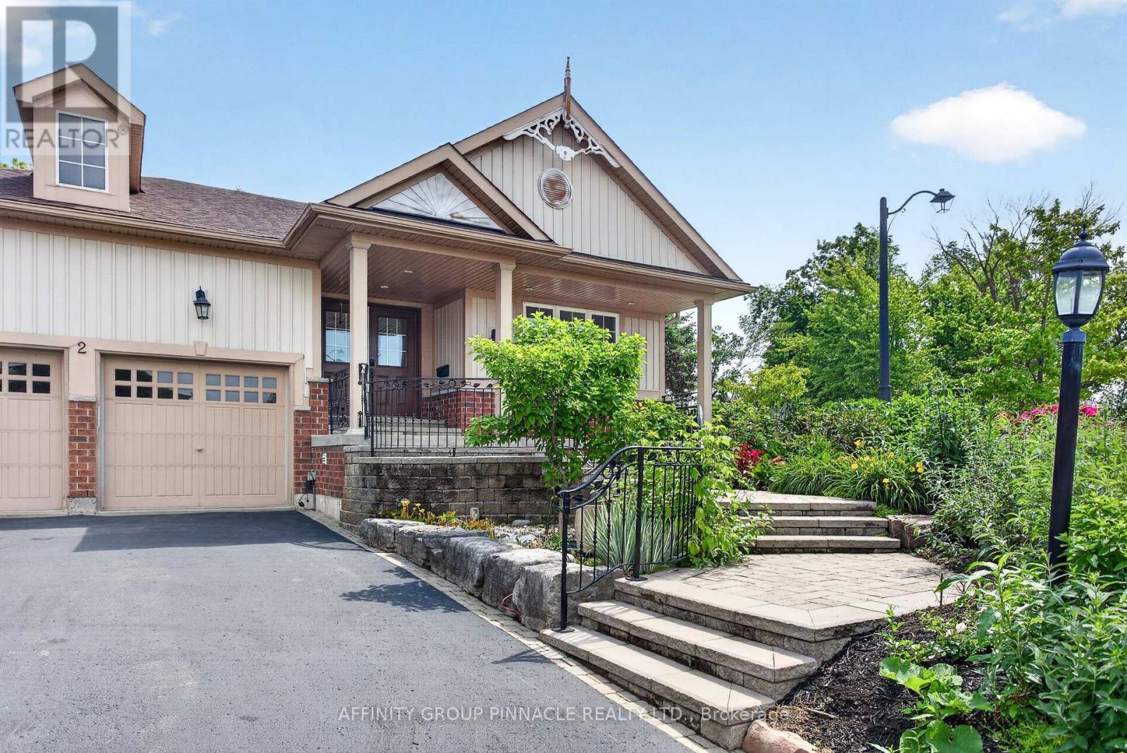 2 FALLINGBROOK CRESCENT - 4