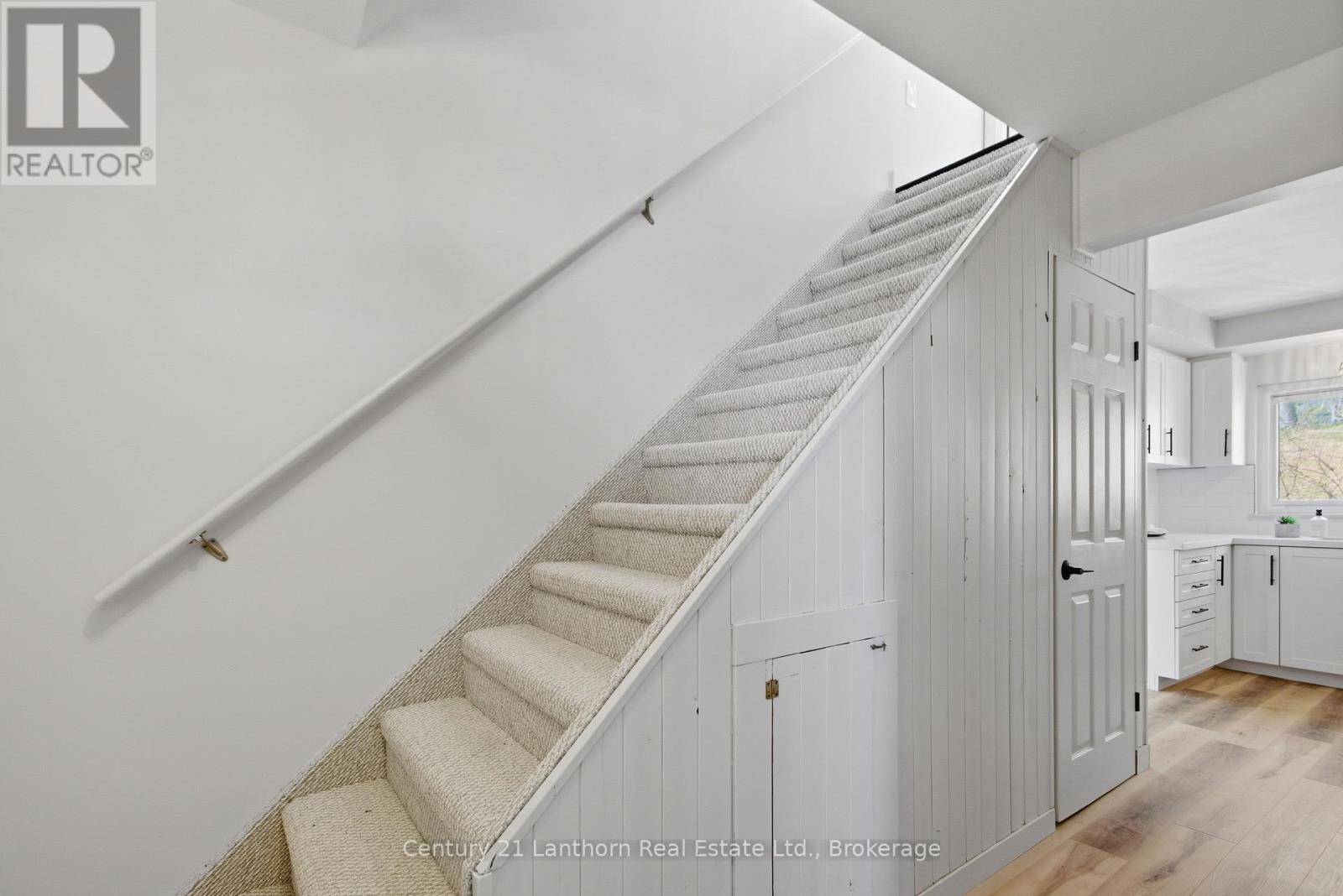 48 WALLBRIDGE CRESCENT - Image 4