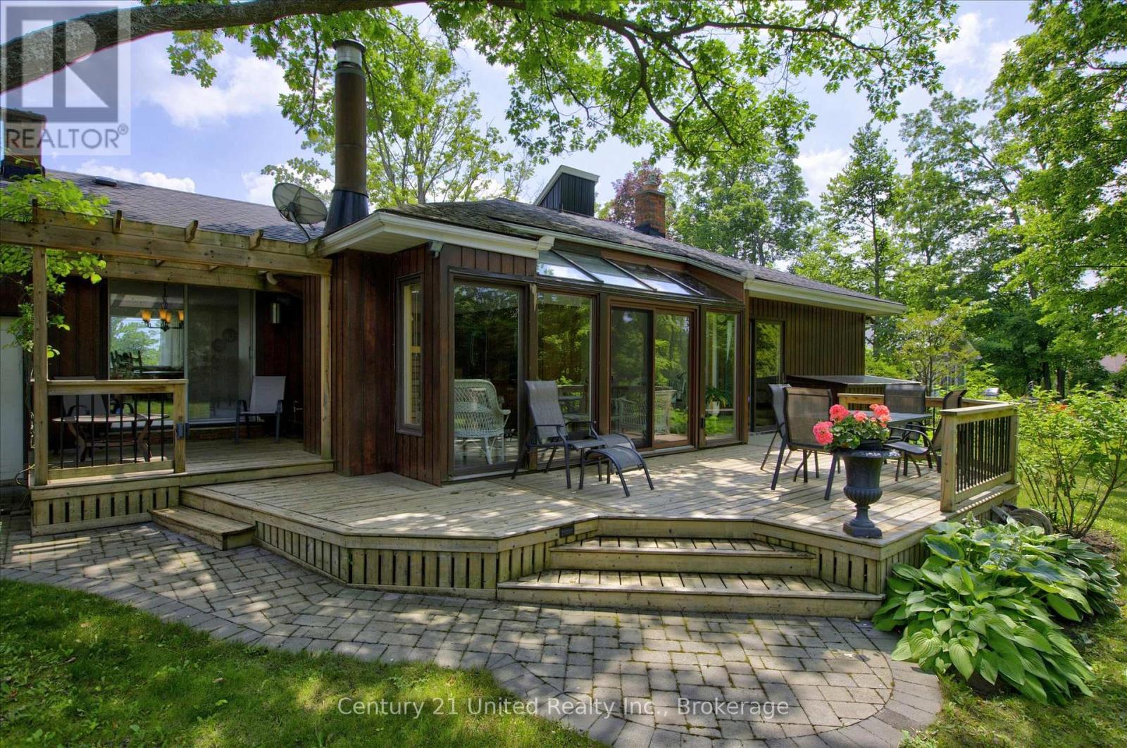 130 EARLWOOD DRIVE - 27